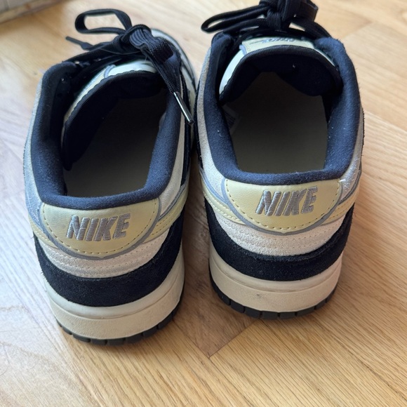 Nike Dunk LX - Picture 5 of 6